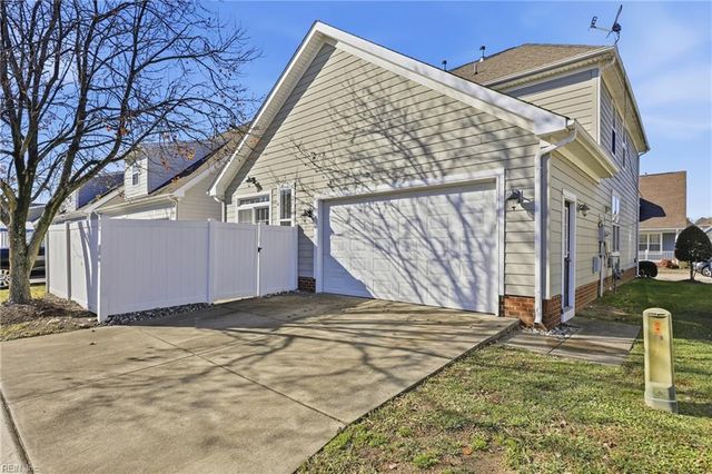 3 Rockingham DR, Hampton, VA 23669