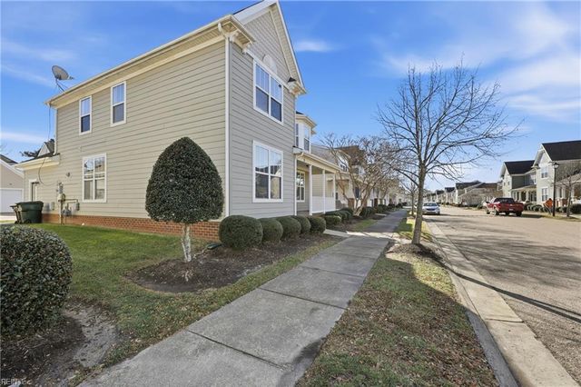 3 Rockingham DR, Hampton, VA 23669