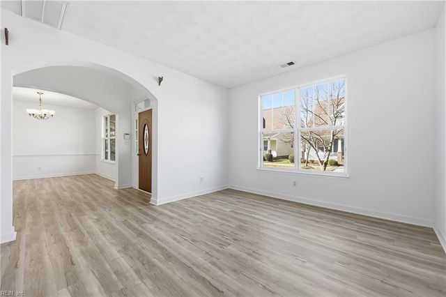 3 Rockingham DR, Hampton, VA 23669