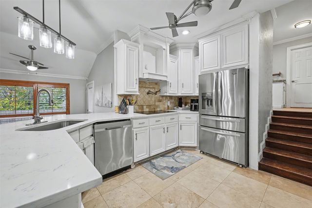 2711 Spyglass Drive, Carrollton, TX 75007