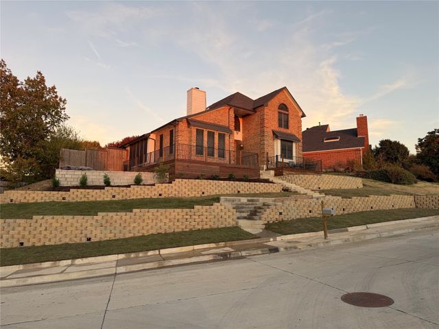 2711 Spyglass Drive, Carrollton, TX 75007