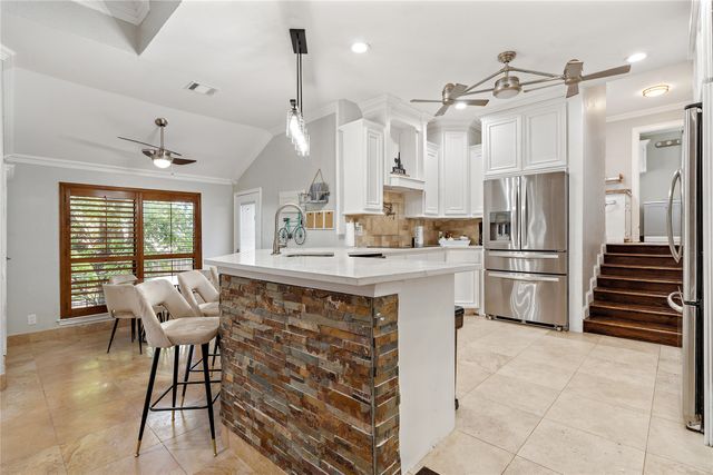 2711 Spyglass Drive, Carrollton, TX 75007