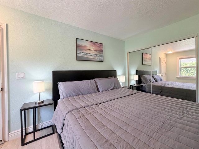6100 Francis Street B, Jupiter, FL 33458
