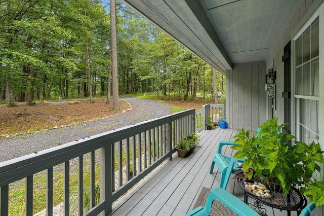 567 BASSWOOD LN, Mt Jackson, VA 22842