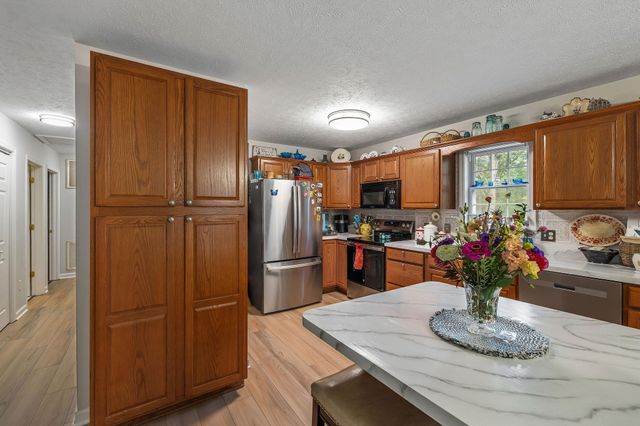 567 BASSWOOD LN, Mt Jackson, VA 22842