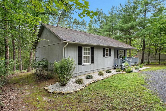 567 BASSWOOD LN, Mt Jackson, VA 22842