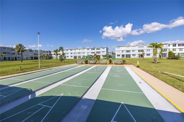 4715 BAY STREET NE 227, St Petersburg, FL 33703