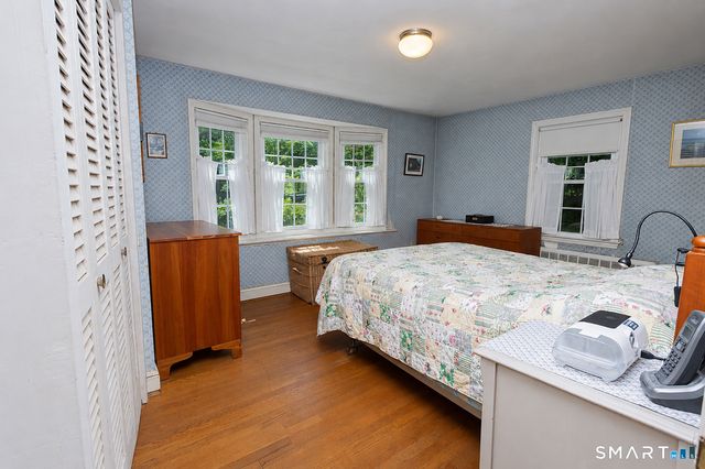20 Laurel Drive, Simsbury, CT 06070