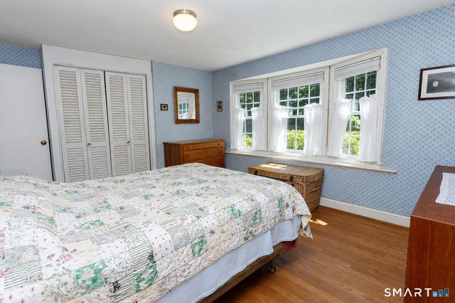 20 Laurel Drive, Simsbury, CT 06070