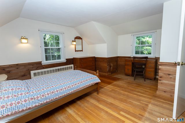 20 Laurel Drive, Simsbury, CT 06070