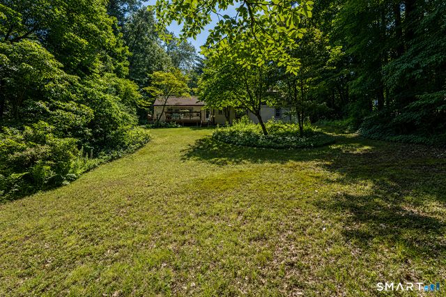 20 Laurel Drive, Simsbury, CT 06070