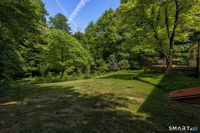 20 Laurel Drive, Simsbury, CT 06070