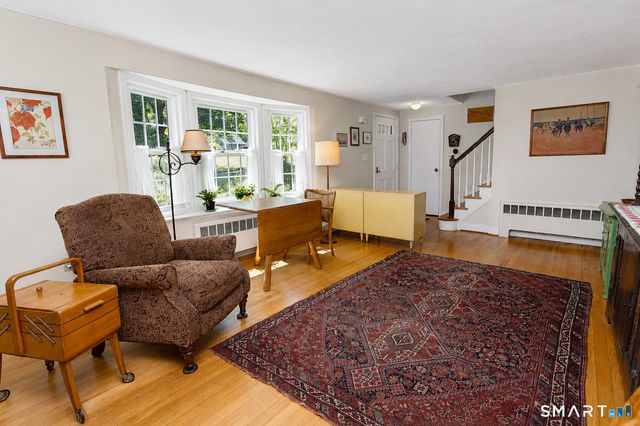 20 Laurel Drive, Simsbury, CT 06070
