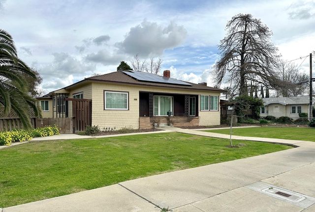 1301 N Douty Street, Hanford, CA 93230
