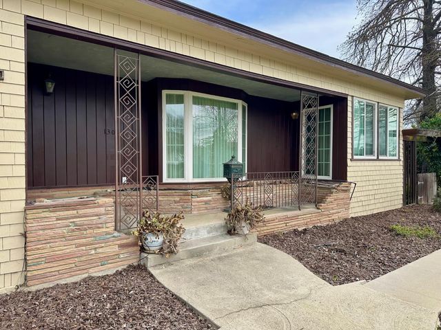 1301 N Douty Street, Hanford, CA 93230