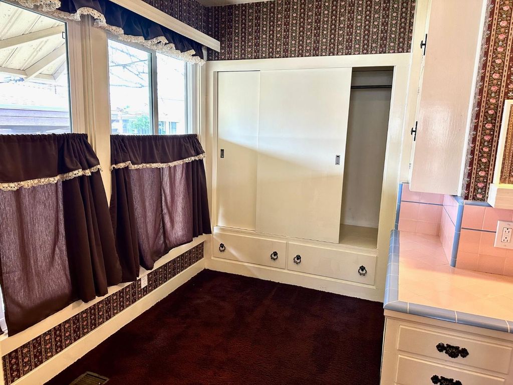 Image 28 of property listing at 1301 N Douty Street, Hanford, CA 93230