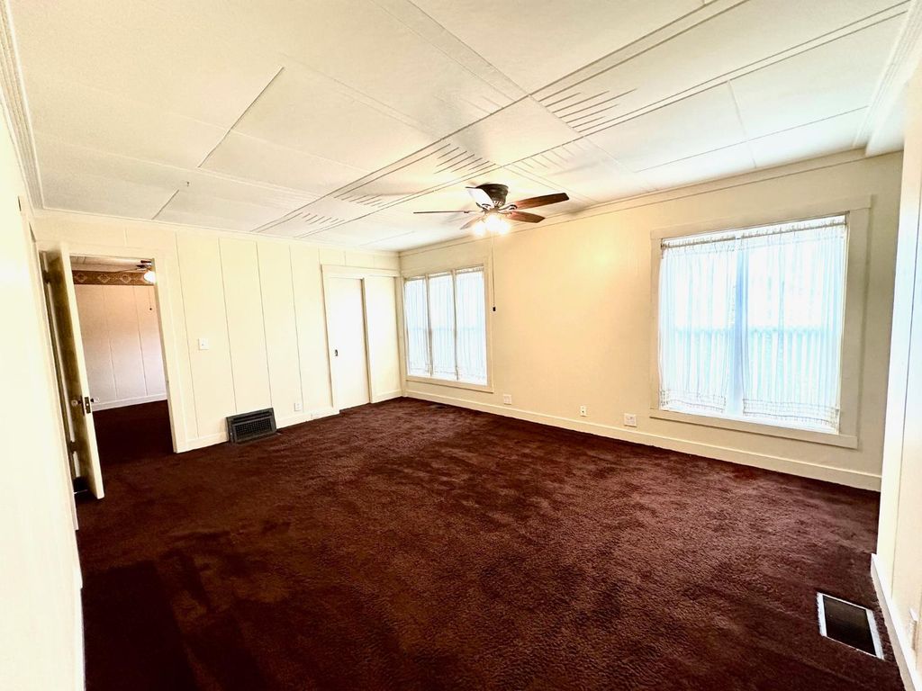 Image 30 of property listing at 1301 N Douty Street, Hanford, CA 93230