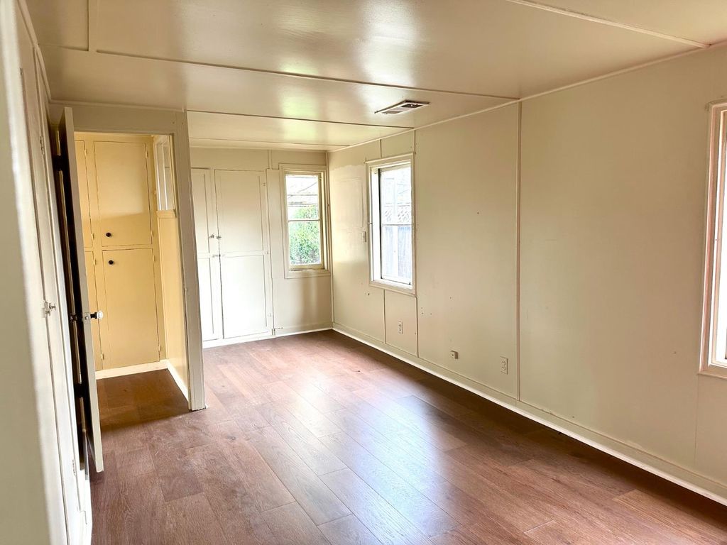 Image 38 of property listing at 1301 N Douty Street, Hanford, CA 93230