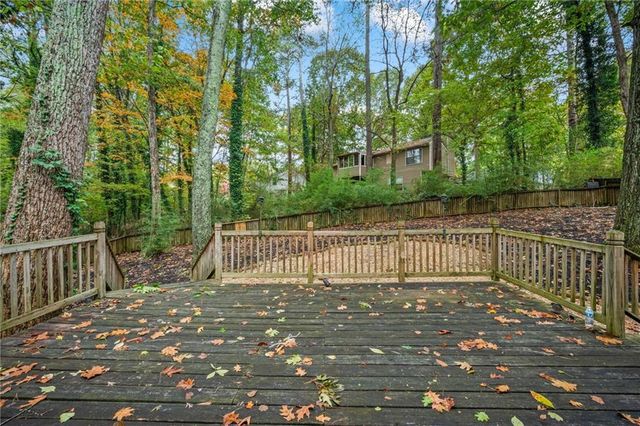 1850 Winding Creek SW Lane, Marietta, GA 30064