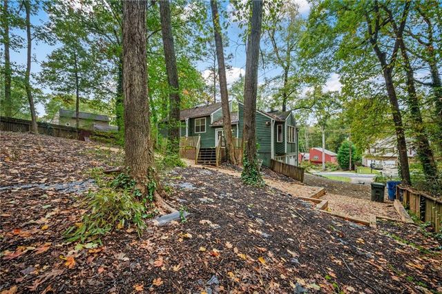 1850 Winding Creek SW Lane, Marietta, GA 30064