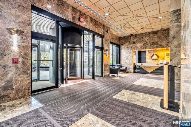 1512 Palisade Avenue 20H, Fort Lee, NJ 07024
