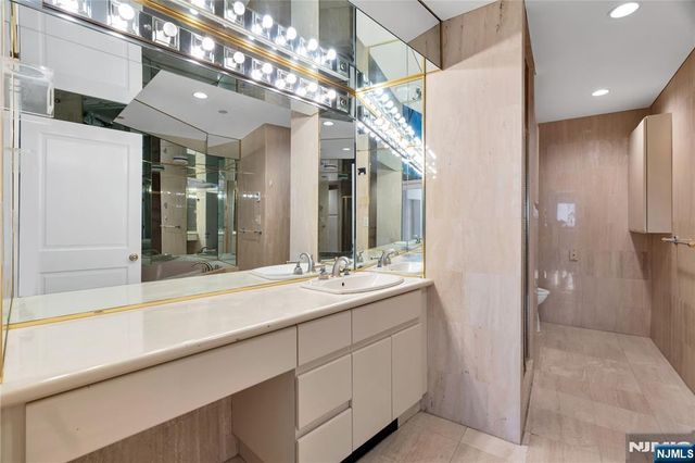1512 Palisade Avenue 20H, Fort Lee, NJ 07024