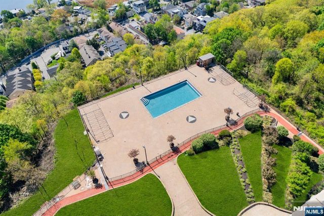 1512 Palisade Avenue 20H, Fort Lee, NJ 07024
