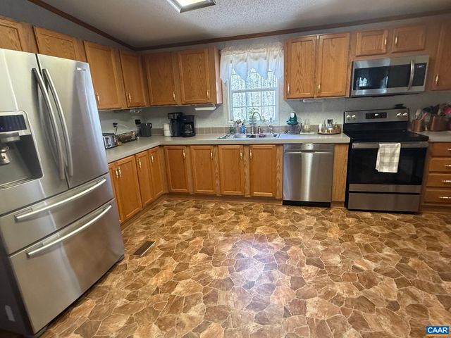 91 DUFF LN, Gordonsville, VA 22942