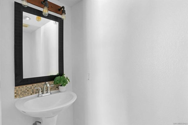 1351 Cottonwood, Oceanside, CA 92056