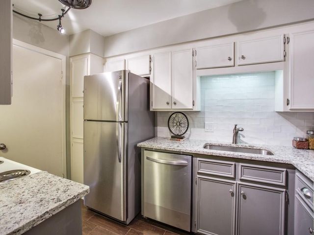 1605 5th Avenue 3, Fort Worth, TX 76104