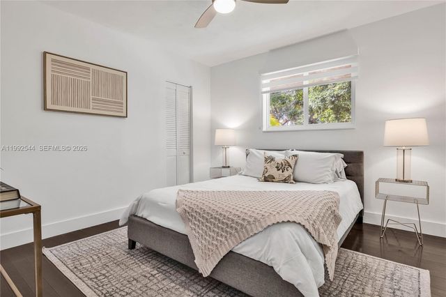 615 NE 115th St, Biscayne Park, FL 33161