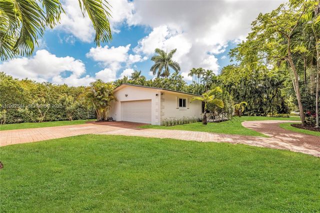 615 NE 115th St, Biscayne Park, FL 33161