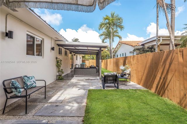 615 NE 115th St, Biscayne Park, FL 33161