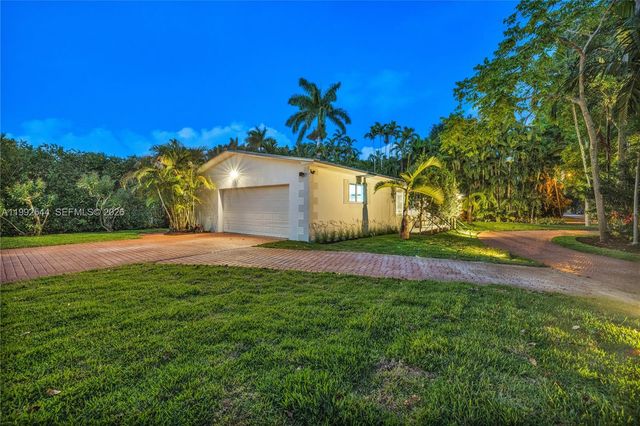 615 NE 115th St, Biscayne Park, FL 33161