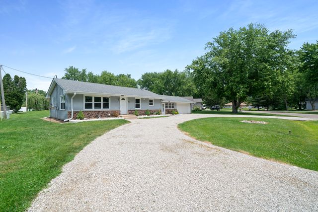 1010 Suzy Street, Lake Holiday, IL 60548