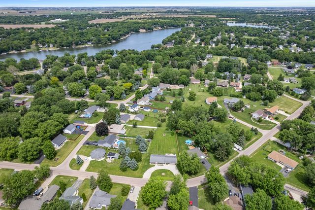 1010 Suzy Street, Lake Holiday, IL 60548