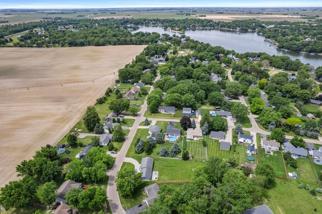 1010 Suzy Street, Lake Holiday, IL 60548