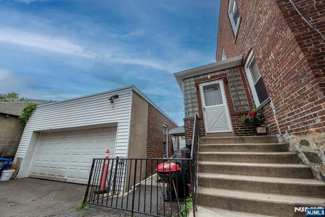 8804 3rd Avenue, North Bergen, NJ 07047