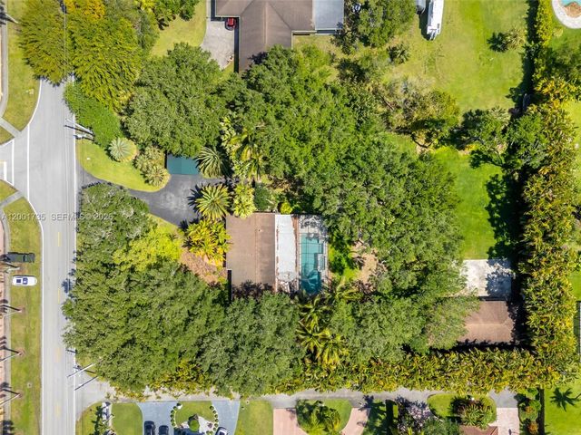11401 SW 102nd Avenue, Miami, FL 33176