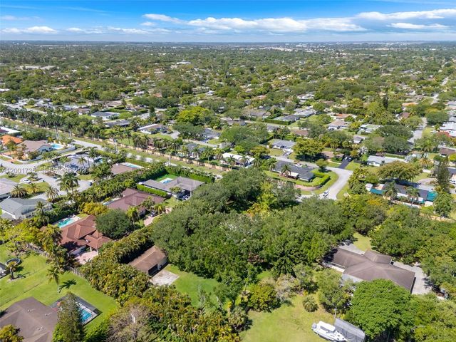 11401 SW 102nd Avenue, Miami, FL 33176