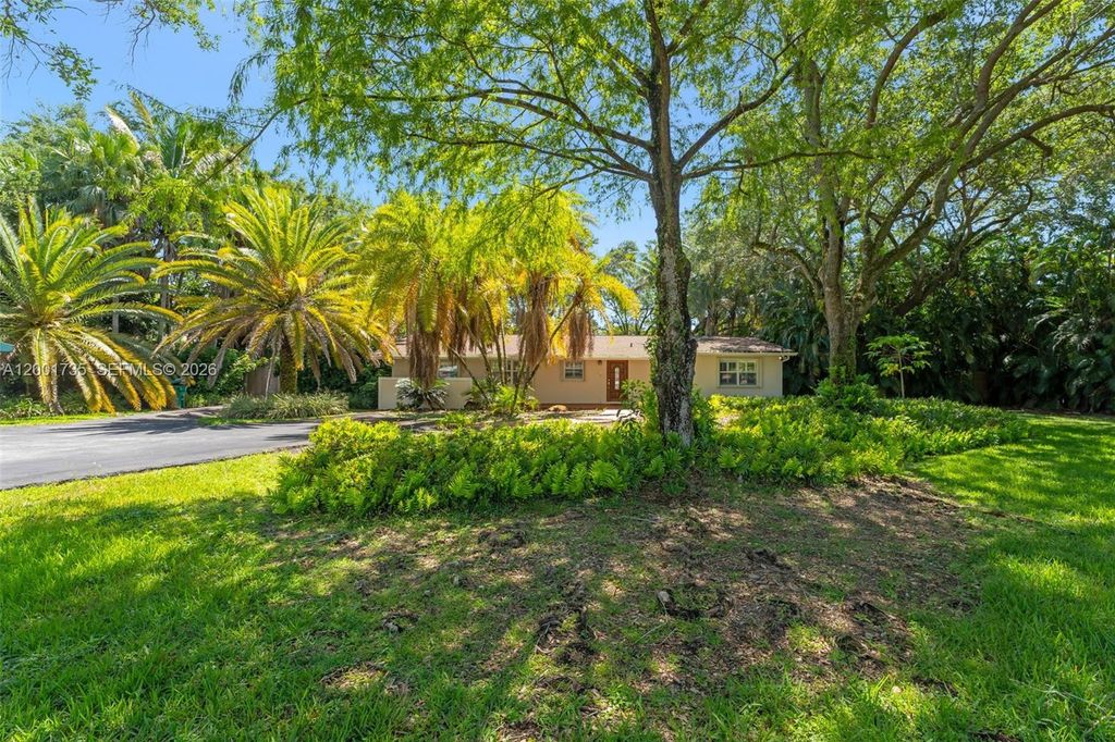11401 SW 102nd Avenue, Miami, FL 33176
