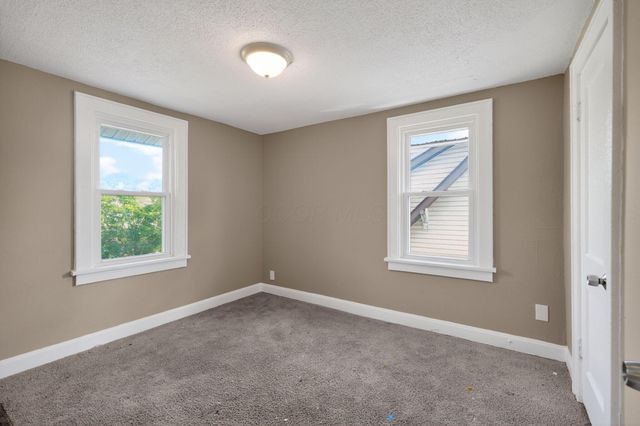 663 Racine Avenue, Columbus, OH 43204