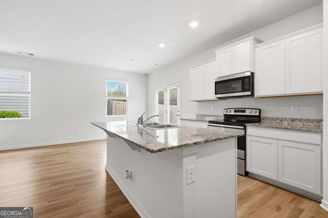 5260 Barberry Avenue, Oakwood, GA 30566