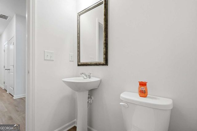 5260 Barberry Avenue, Oakwood, GA 30566