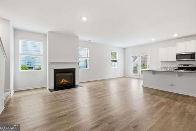 5260 Barberry Avenue, Oakwood, GA 30566
