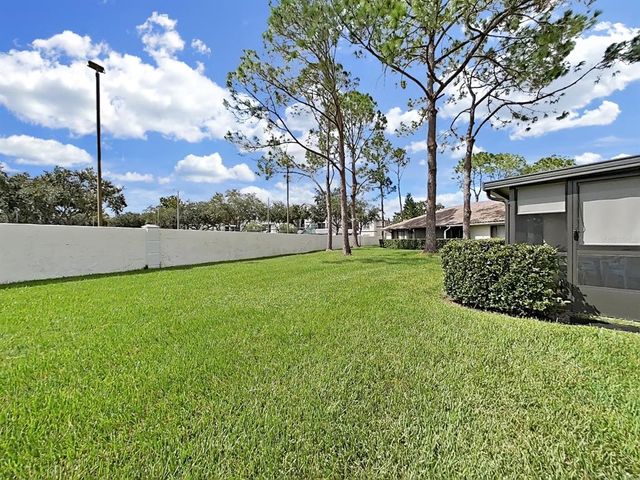 18310 AINTREE COURT, Tampa, FL 33647