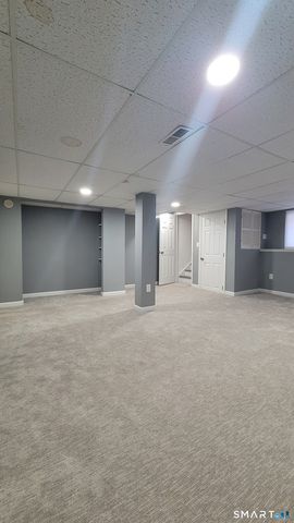 6 Comstock Trail 6, Brookfield, CT 06804