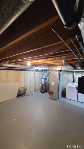 6 Comstock Trail 6, Brookfield, CT 06804