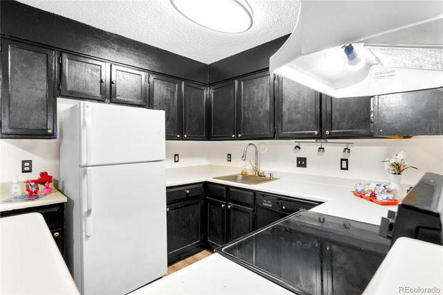 3344 S Ammons Street 107, Lakewood, CO 80227