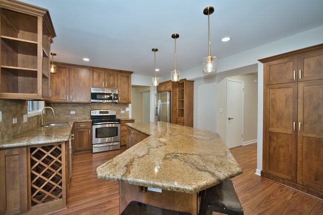 1117 Wishing Well Lane, Naperville, IL 60564
